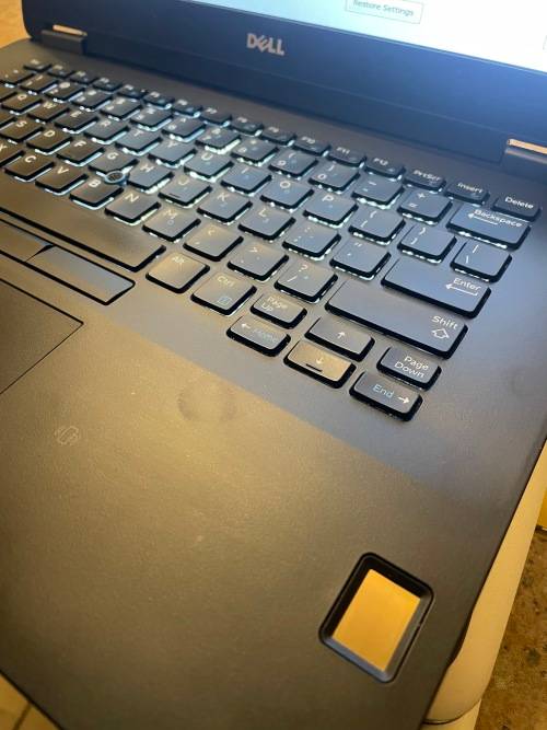 Dell Latitude Laptop E7470 - Intel Core i7 - 8GB RAM - 256GB SSD