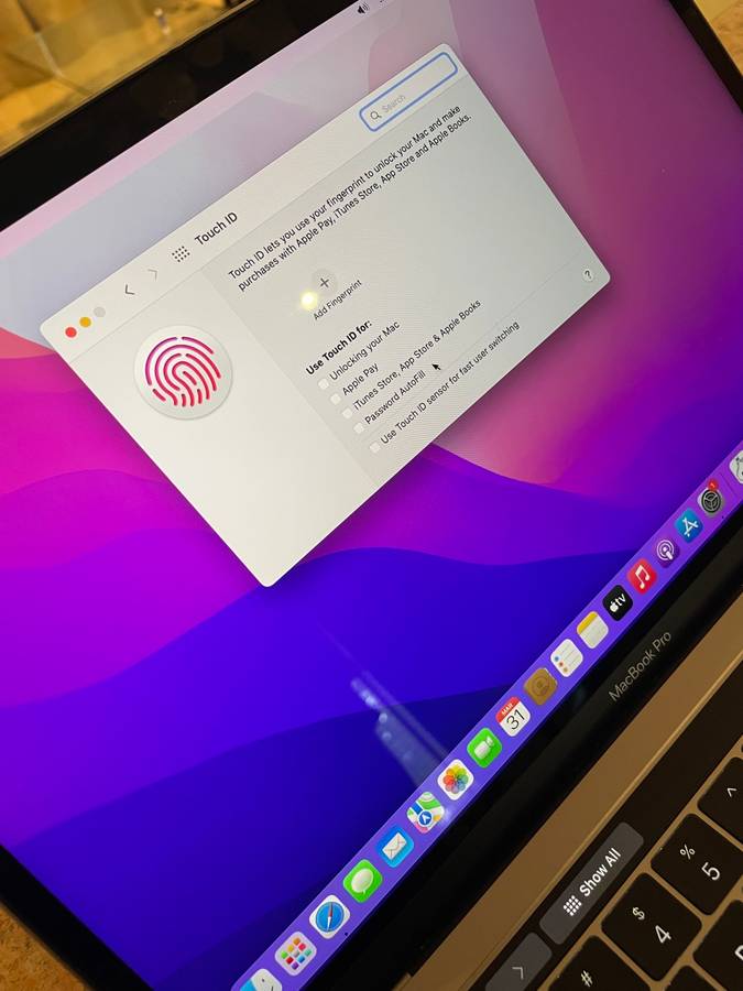 Macbook Pro 13-inch Retina Display - Intel Core i5 - 16GB RAM - 512GB SSD - Touchbar and Touch ID