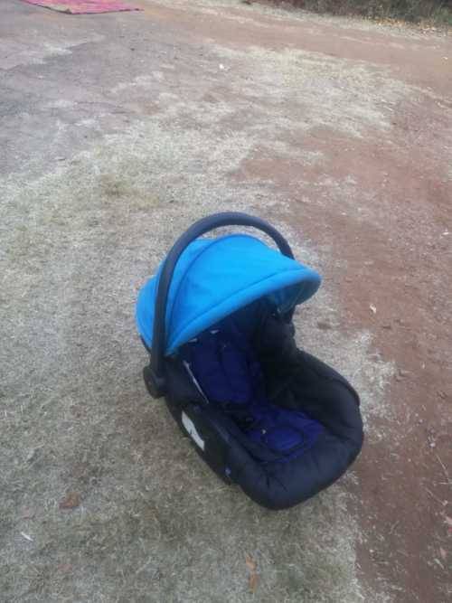 Stroller,car seat and baby bags.Pick up only in Pretoria