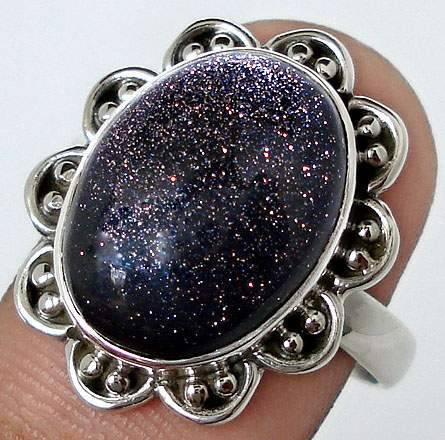 Gorgeous Size 9 Solid Silver Blue Goldstone ring...