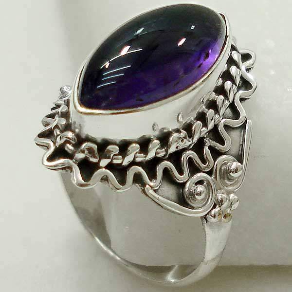 Exquisite 925 Sterling Silver Amethyst ring...