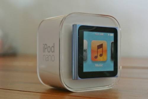 Apple iPod Nano 8GB - with Griffin watch band