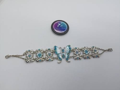 Bracelet : Vintage : Silver Plated and Turquoise Stones Butterfly Centre Piece