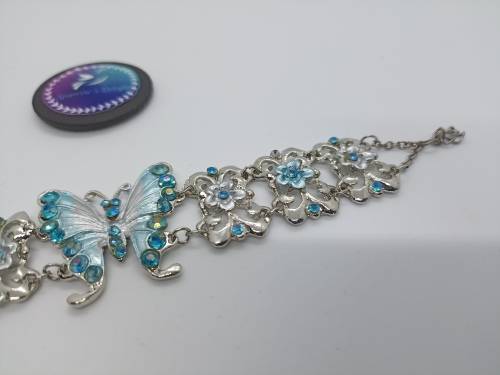 Bracelet : Vintage : Silver Plated and Turquoise Stones Butterfly Centre Piece