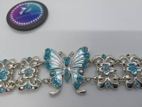 Bracelet : Vintage : Silver Plated and Turquoise Stones Butterfly Centre Piece
