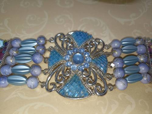 NEVER USED : VINTAGE Bracelet : Blue Beads and Stones (Unique)