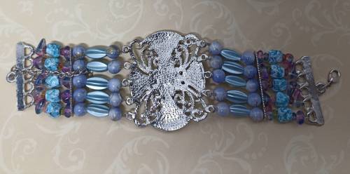 NEVER USED : VINTAGE Bracelet : Blue Beads and Stones (Unique)