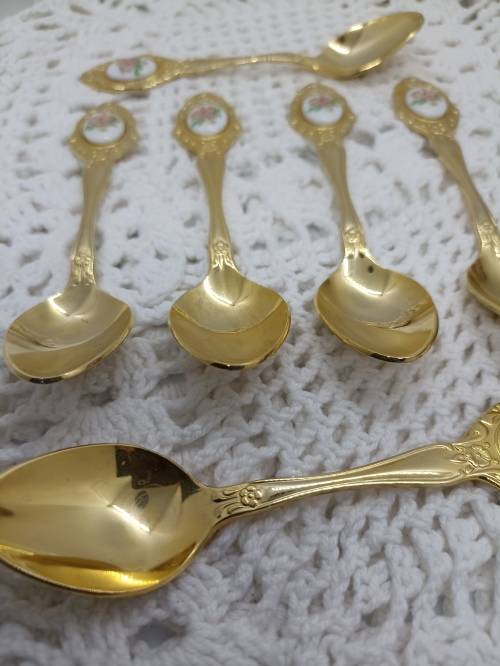 VINTAGE : Gold Plated (24 carat) Eetrite Teaspoons