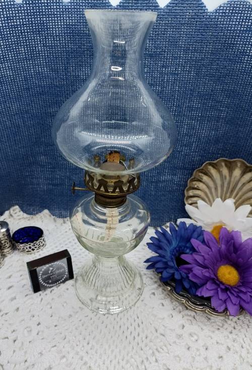 VINTAGE : Paraffin Oil Lamp nr 3