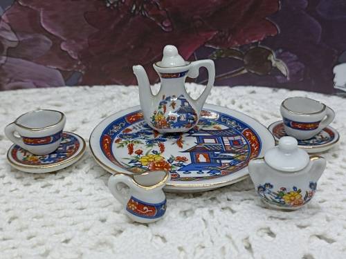 DOLL HOUSE : Highly Detailed Miniature Tea Set (nr 2)