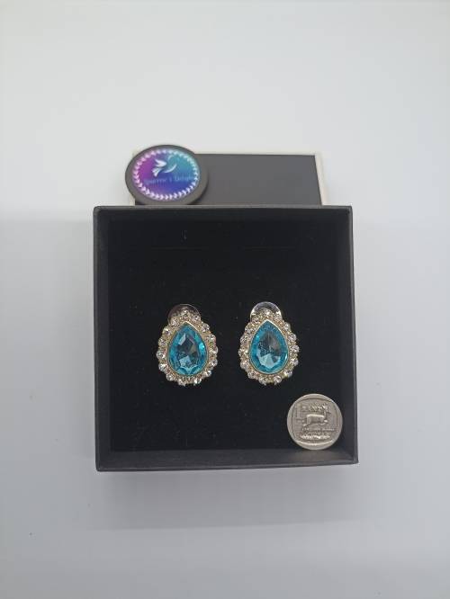 NEW : Lot of 3 Jewellery pieces : Loads of Bling for a special occasion