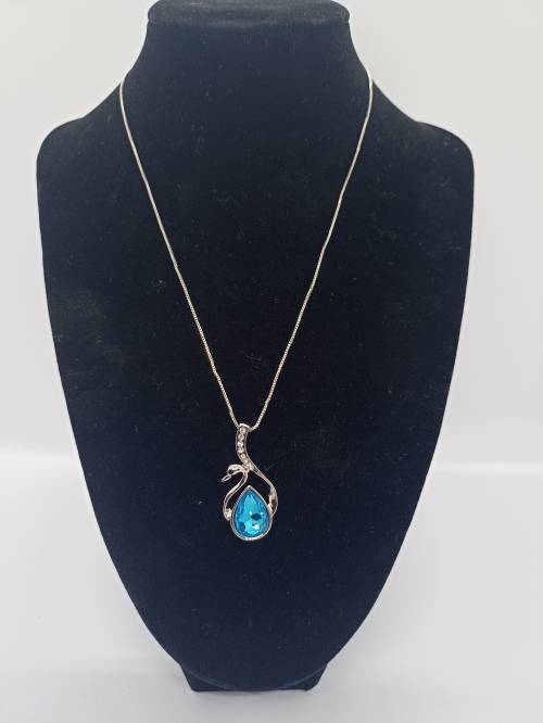 NEW : Lot of 3 Jewellery pieces : Loads of Bling for a special occasion