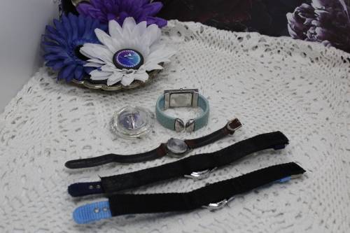 New and Used - Lot of 5 Watches. Need batteries