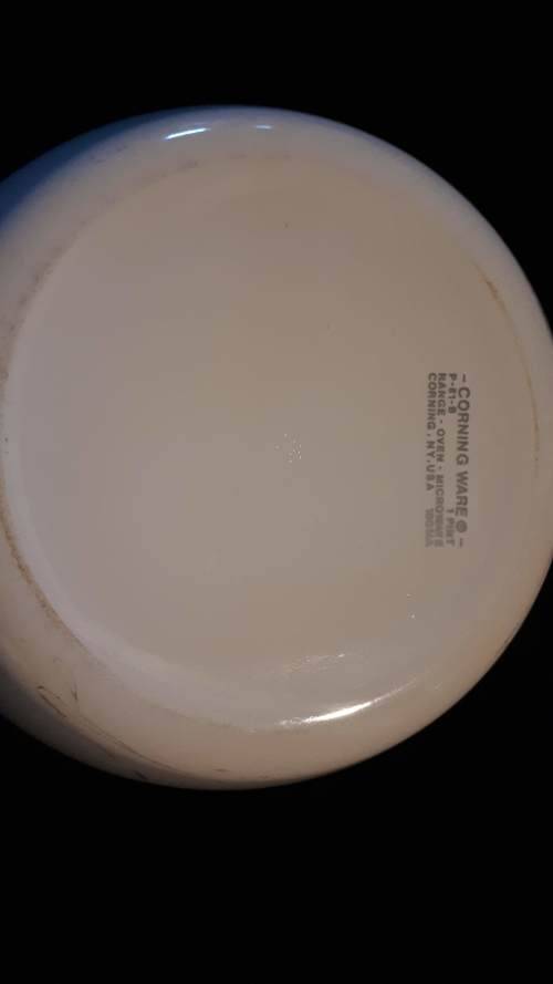 Corningware 1 pint Pan with a glass lid