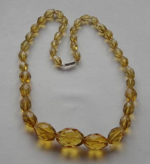 VINTAGE AMBER FACETED GRADUATED CRYSTAL NECKLACE