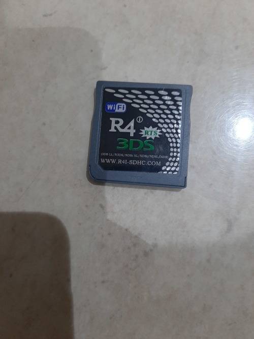 R4 CARTRIDGE NINTENDO DS