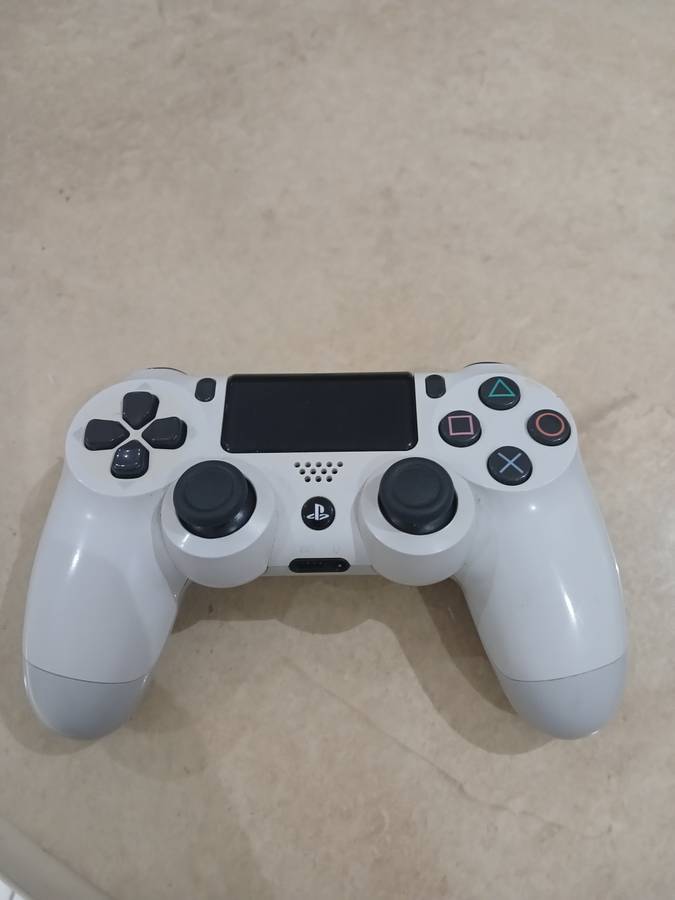 Playstation 4 console bundle