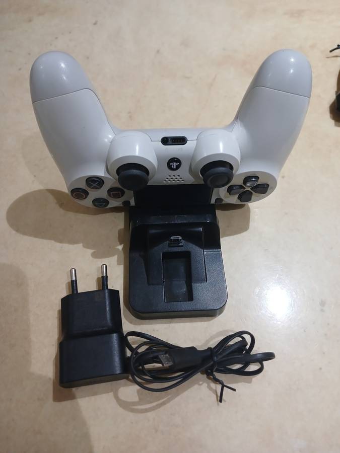 Playstation 4 console bundle