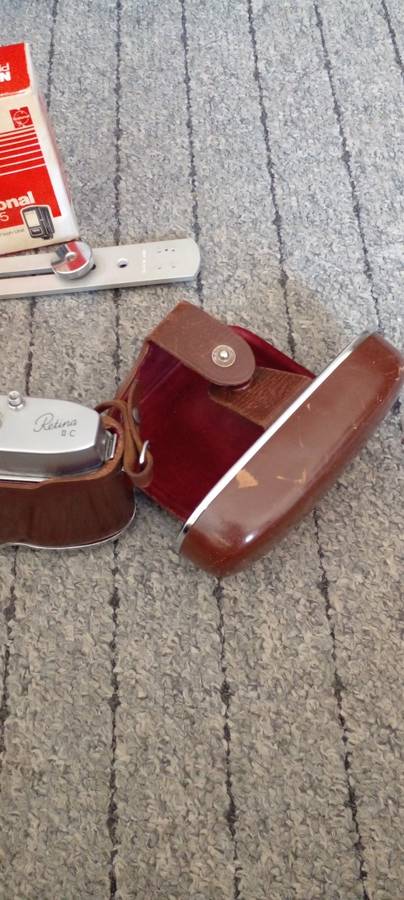 ĶODAK RETINA 11 C CAMERA WITH LIGHTMETER  ,FLASH AND SCHNEIDER LENZ.UNTESTED ,BUT IN GREAT SHAPE.