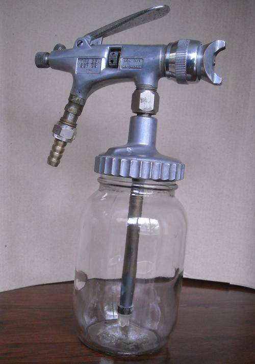 DE VILBISS SPRAY GUN (VINTAGE) - please read listing
