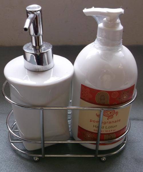 CERAMIC SOAP DISPENSER & POMEGRANATE HAND LOTION