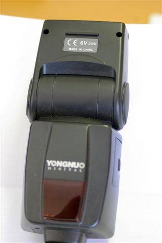 Yongnu manual (Non TTL) digital flash for canon EOS