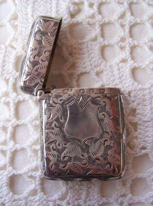 Hallmarked 1896 Vesta Case 15,9 g