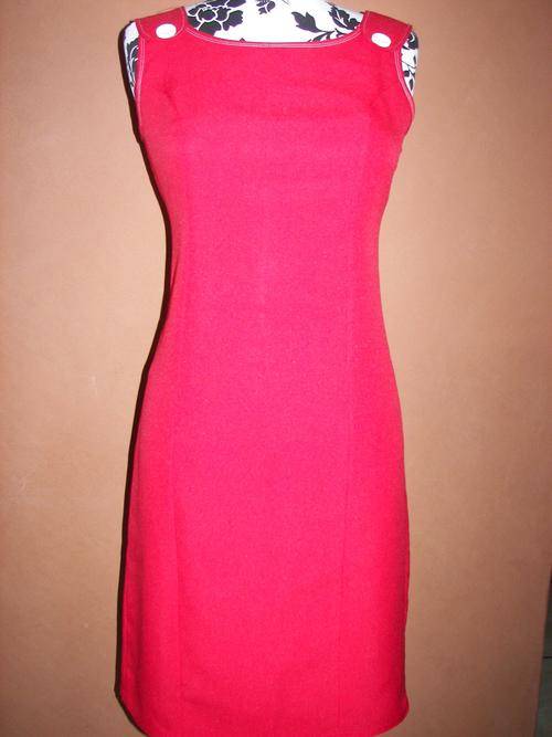 VINTAGE RED POLYESTER RAYON RED DRESS SIZE 32