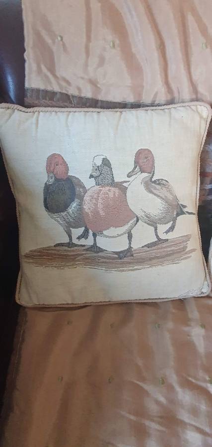 Finely woven Vintage `Duck motive`(muscovy) x3 cushions with inners excellent condition
