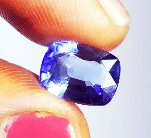 3.820 CARAT, EXCELLENT PIECE, BLUE CUSHION, TANZANITE, NATURAL HEATED,VVS,CERTIFIED