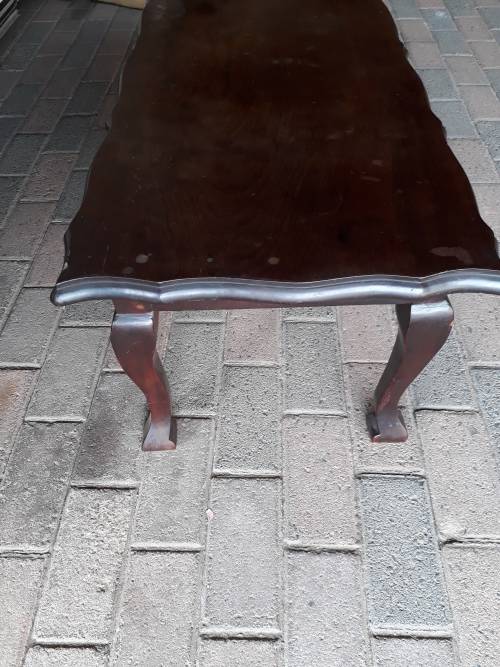 LOVELY ANTIQUE BALL AND CLAW IMBUIA COFFEE TABLE