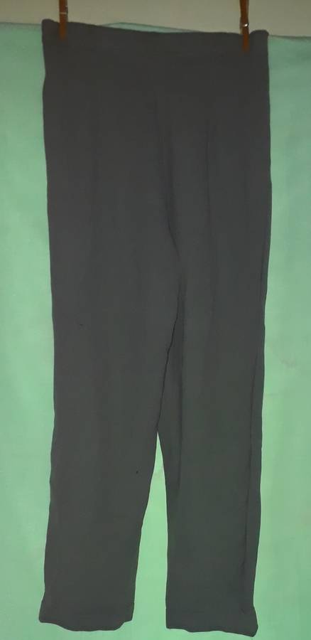 LADIES GREY PANTS - MAKE: WOOLWORTHS - SIZE: 20