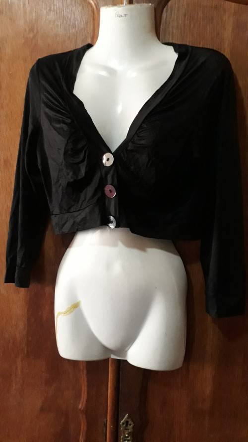 LADIES: BLACK TOP - MAKE: NO MAKE - SIZE: NO SIZE