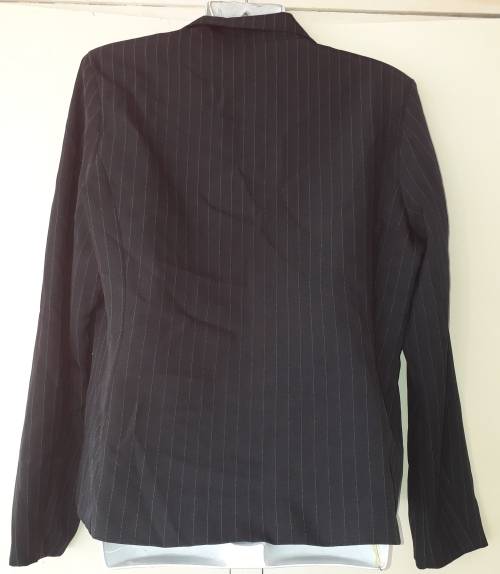 LADIES: BLACK & WHITE BLAZER - MAKE: CONTEMPO - SIZE: 14