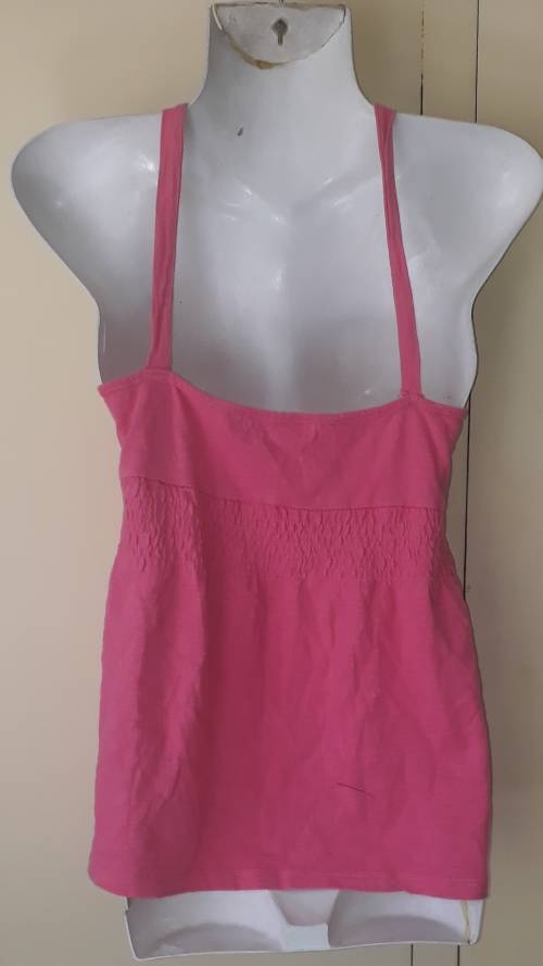 LADIES: PINK TOP- MAKE: OLIVE des OLIVE - SIZE: M