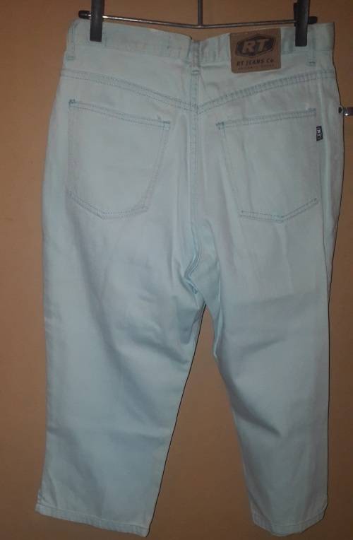 Ladies - Blue 3-4 Jeans - Make - RT Jeans - Size - No Size