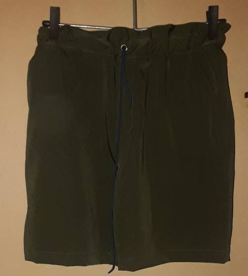 Ladies - Grey Shorts - Make - No make - Size - S