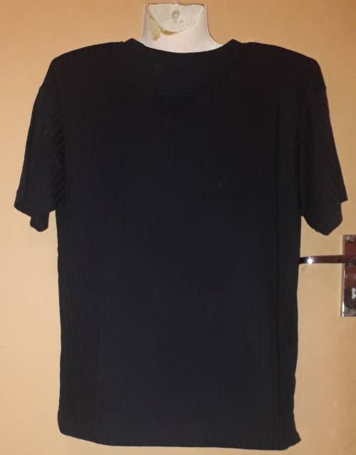 Ladies - Black Top - Make - No Make - Size -