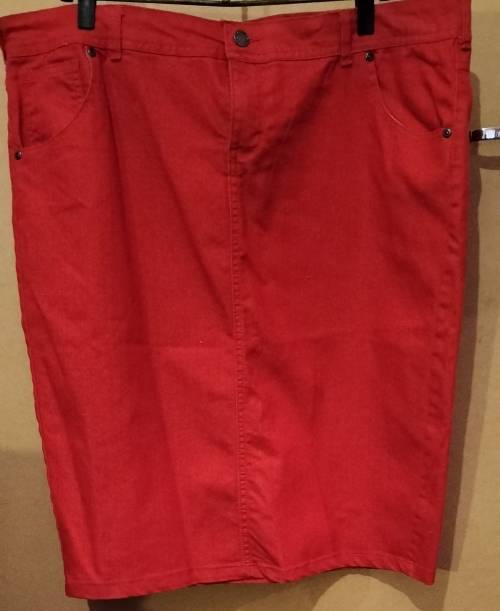 Ladies - Red Skirt - Make - Mozaic - Size - 42