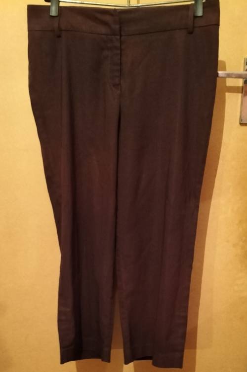 Ladies - Brown Pants - Make - Woolworths - Size - 8