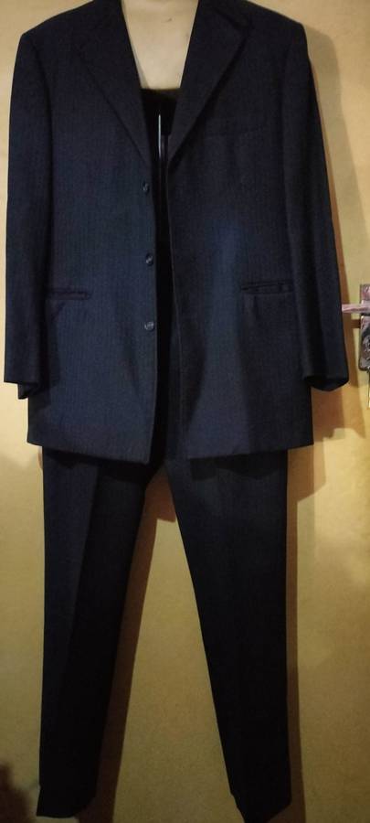 Mens - 2 Piece Black Suit  - Make - Town &  Country - Size - no size