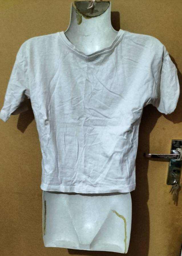 Ladies - Short White T-Shirt - Make - RT - Size - XS