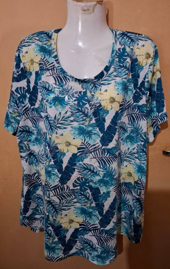 Ladies - Multicolored Top - Make - Miladys - Size - M