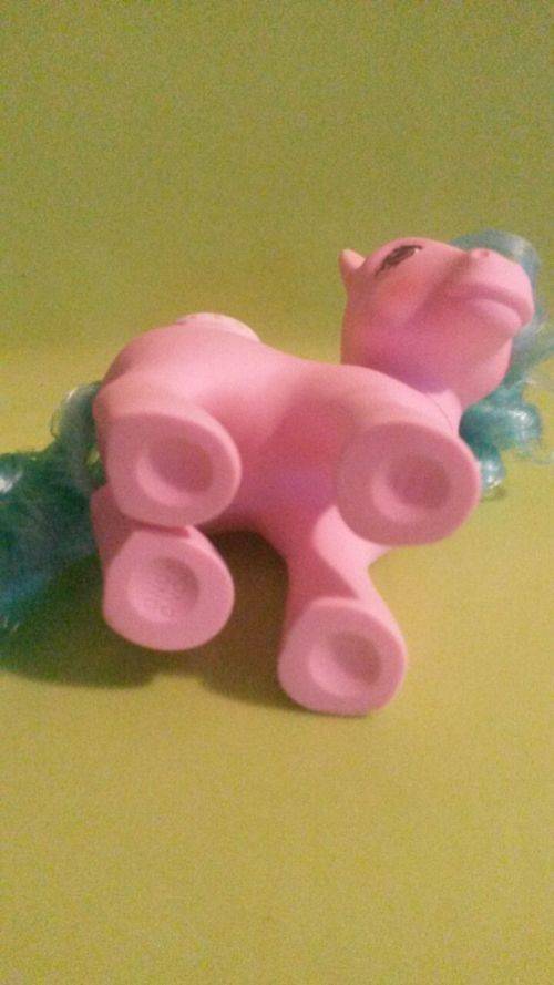 My little pony banana surprise 1987 made in hong Kong,  Sundae best pony