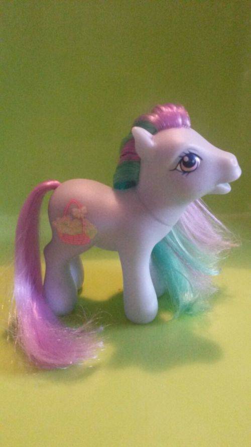 My little pony Dainty daisy spring easter basket 2002