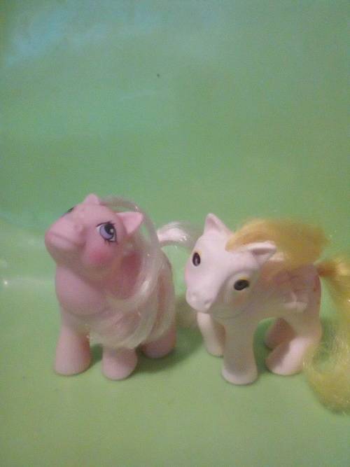 My little pony baby lofty with beddy bye eyes 1986 made in hong Kong and baby cotton candy 1984 made