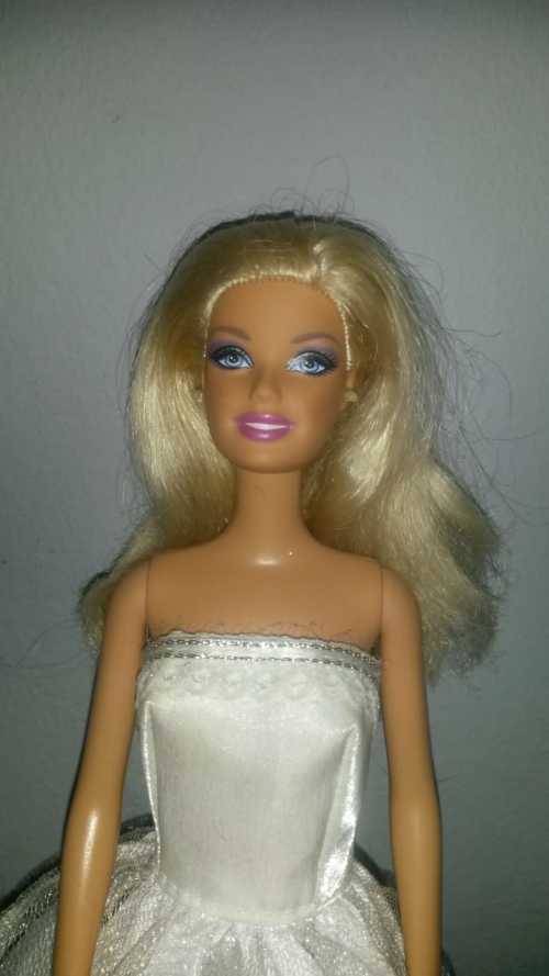 Barbie mattel in wedding dress 1998