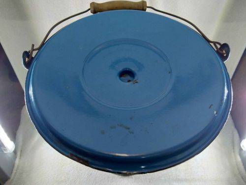 Vintage enamel bucket