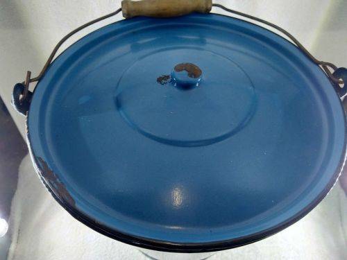 Vintage enamel bucket