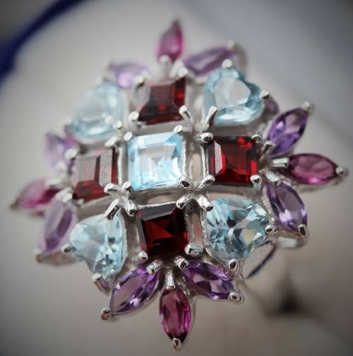 SPECTACULAR LARGE SQUARE MULTIPLE GEMSTONE STERLING SILVER RING. 925